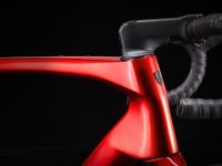 Trek Domane SLR 9 62 Metallic Red Smoke to Red Carbon S